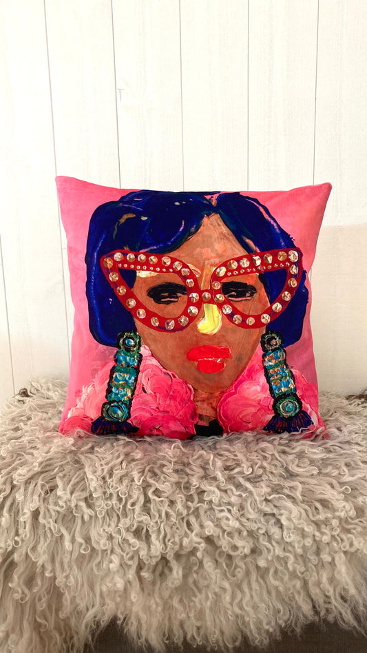 Sammetskudde "Dam med fart och fläkt"