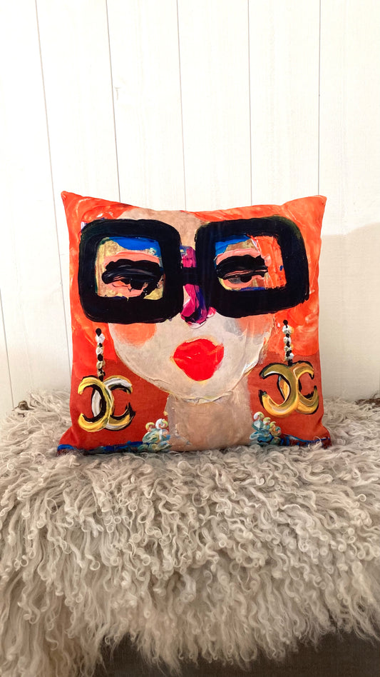 Sammetskudde "Dam med Oranget Hår"